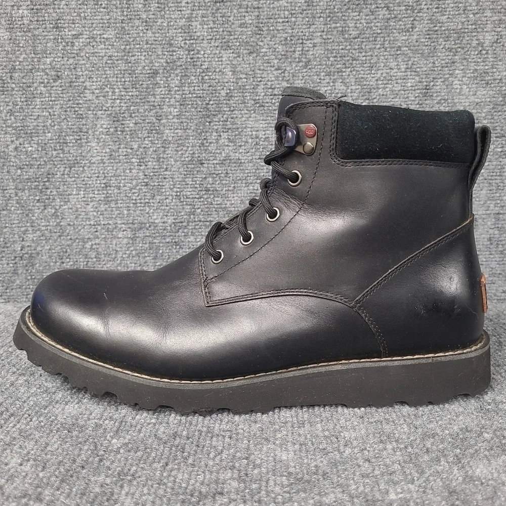 UGG advantage boot